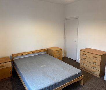 3 Bed End Terrace, Ruth Square, S10 - Photo 6