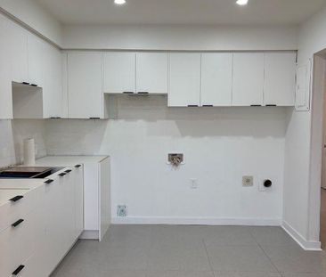 À louer appartement 4-1/2 non chauffé 3e étages - Photo 4