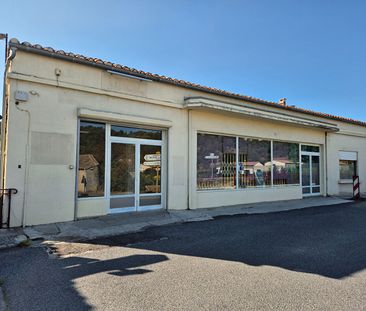 Location local commercial 3 pièces, 133.90m², Saint-Hilaire - Photo 1