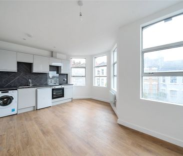 Duckett Road, N4, London - Photo 2