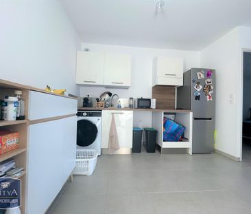 Location Appartement 2 pièces 43m² ARLES 13200 - Photo 4