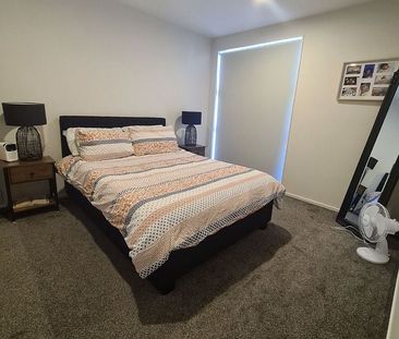 Chic 4BR New Build in Westgate - Photo 2