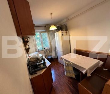Apartament cu 3 camere, 55 mp, cartierul Craiovita Noua, zona Segarcea - Photo 5
