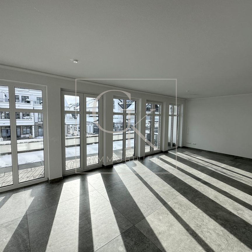 Stilvolle 4,5-Zimmer-Wohnung mit 2 Terrassen & 2 Stellplätzen - Photo 1