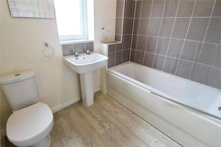 3 bedroom detached house to rent - Photo 5