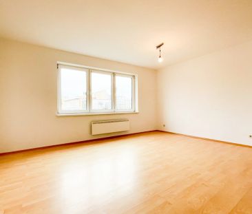 *TOP-LAGE* MODERNE WOHNUNG MIT FERNBLICK NEBEN U-BAHN - Photo 1