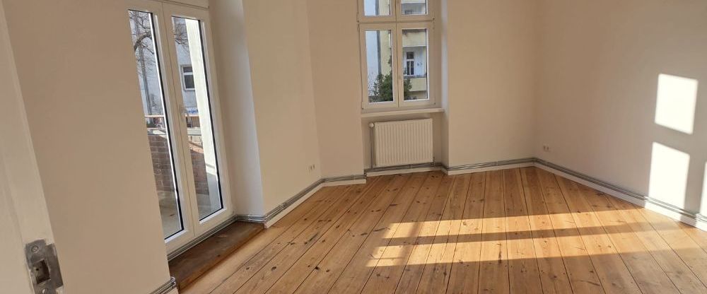 Attraktive Altbauwohnung– Charmant, modernisiert und bezugsbereit - Photo 1