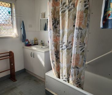 Rothwell - Photo 5