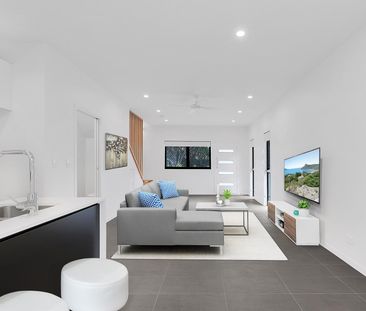 EXECUTIVE TOWNHOUSE IN LEAFY STREET - Photo 5