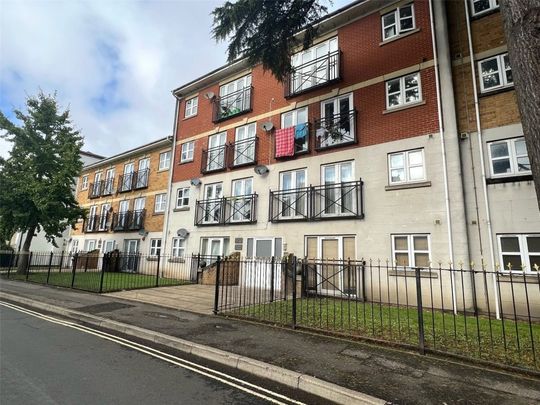 2 Bedroom - Handel Road, Southampton - Photo 1