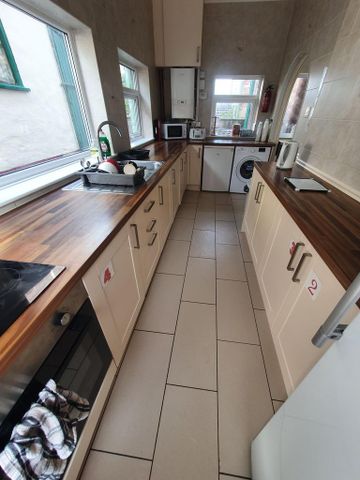 1 bedroom house of multiple occupation to rent - Photo 5