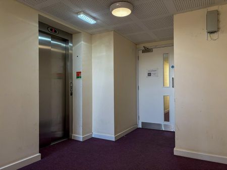 Studio to rent - Photo 5