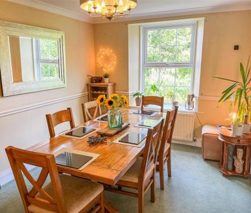 4 bedroom detached house to rent - Photo 1