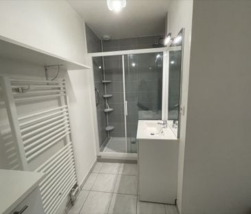 Location Appartement 2 pièces 47m² - Photo 2