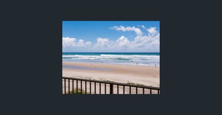 Absolute Beachfront Apartment in a Sought-after Location - Furnished - Photo 3