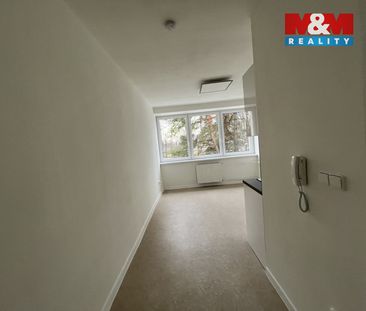 Pronájem bytu 1+kk, 22 m - Photo 1