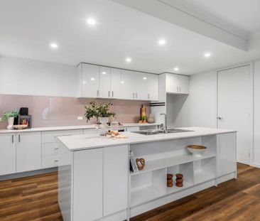 BAYSIDE LUXURY | STYLE AND CONVENIENCE - Photo 5