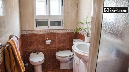 valencia, Valencian Community 46013 - Photo 3