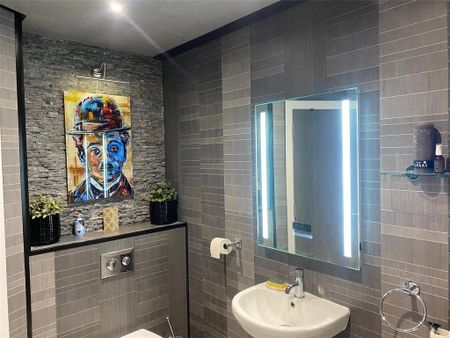 2 bedroom flat to rent - Photo 5