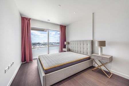 Available from 08/01/2026 - 2 Bed Apartment, Furnished - Photo 3