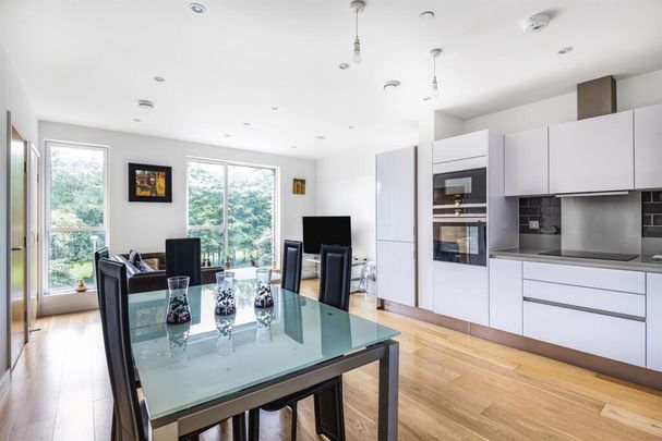 Room in a Shared House, East Parkside, SE10 - Photo 1