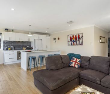 Birkdale, Birkdale Road - Photo 1