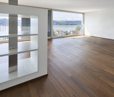 Moderne Doppelhaushälfte mit Seesicht, Dachterrasse und eigenem Garten - Photo 2