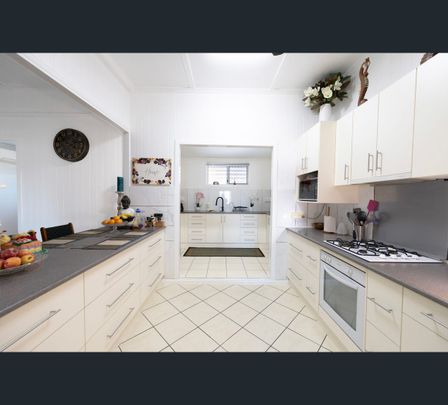 54 Wellington Street, Mackay, Qld 4740 - Photo 1