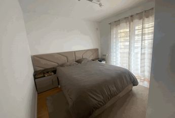 Apartamento T2 para arrendamento sem móveis com piscina nas Laranjeiras, Lisboa