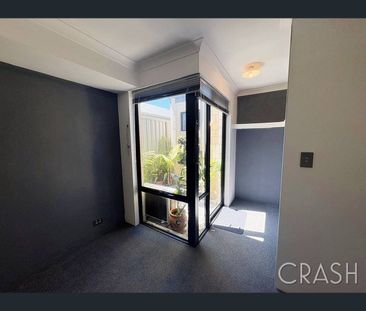 4 Impressa View, Piara Waters, WA 6112 - Photo 6