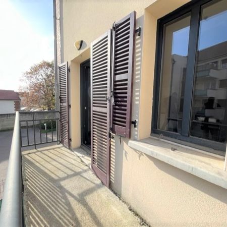 Location Appartement 1 pièce 38m² - Photo 4