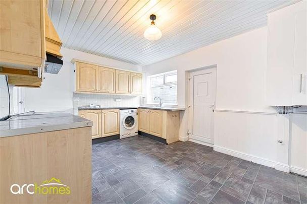 Smith Street, Atherton, Manchester, M46 - Photo 1