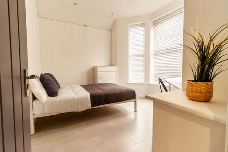 7 bedroom house to rent - Photo 3