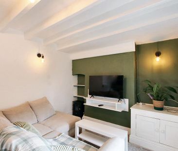 2 bedroom cottage to rent - Photo 2