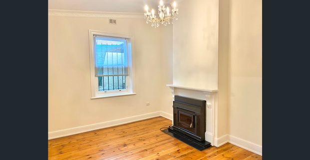 2 Bedroom Character Cottage in Exceptional Location - Photo 1