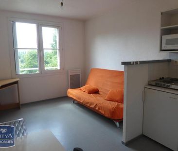Location Appartement 1 pièce 17m² JACOB BELLECOMBETTE 73000 - Photo 1