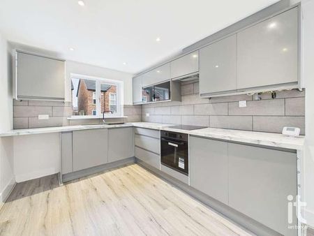 Vine Street, Hazel Grove, Stockport, SK7 - Photo 2