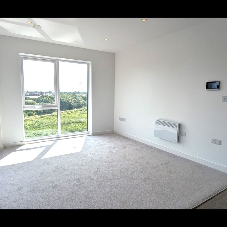 1 Bed Penthouse, Ordsall Lane, M5 - Photo 1
