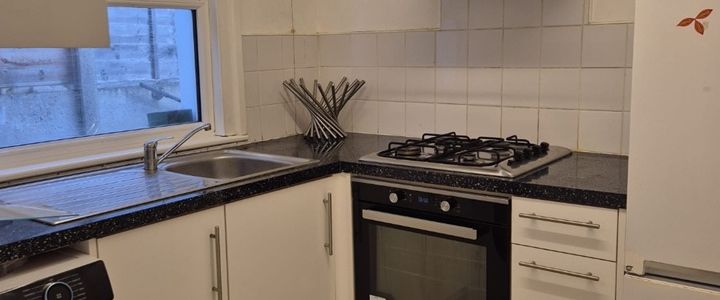 2 Bed Flat, Amhurst Road, E8 - Photo 1