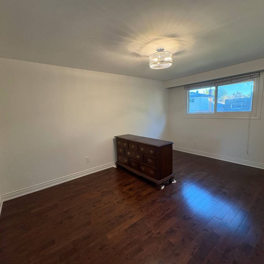 For Lease - 41 Clancy Drive Unit# Upper Unit, Toronto, Ontario - Photo 1