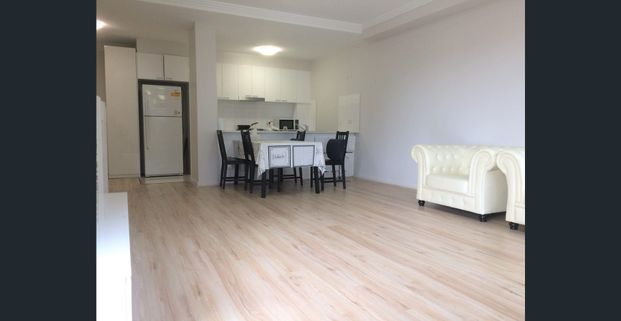 Wooooo.....Villa Style North Facing Nearly New Two Bedder Apartment with Huge Private Courtyard!!! - Photo 1