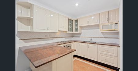 MODERN STUDIO GARDEN FLAT - INCLUDES WATER & POWER - Photo 4