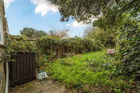 Gosterwood Street, London, SE8 - Photo 3