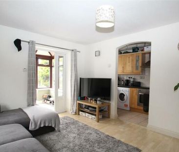2 bedroom terraced house to rent - Photo 2