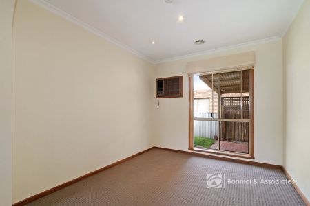 1/975 Fairview Drive, 2640, North Albury Nsw - Photo 2