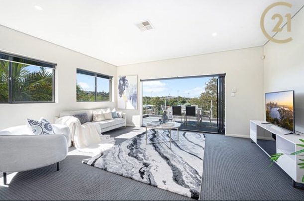 Brookvale - Photo 1