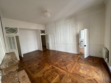 T5 rue au change avec terrasse - Photo 2