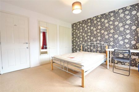 6 bedroom semi-detached house to rent - Photo 2