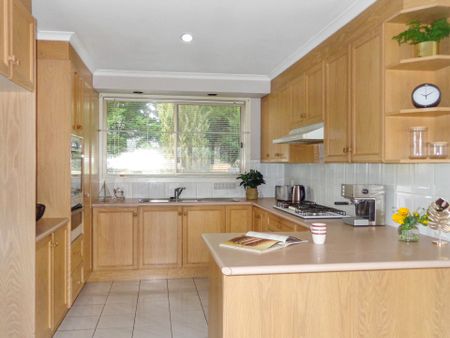 6 Central Springs Rd, Daylesford, VIC 3460 - Photo 3