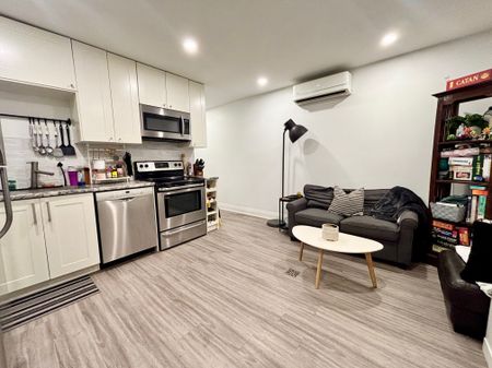 For Lease - 340 Howland Avenue Unit# Lower, Toronto, Ontario - Photo 2